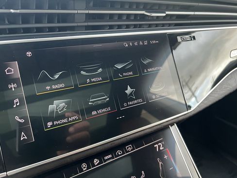 Used 2022 Audi Q8 Premium Plus w/ Premium Plus Package image 44