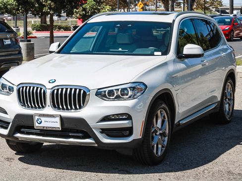 Used 2021 BMW X3 xDrive30e w/ Premium Package AWD/4WD image 3