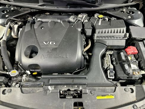 Used 2018 Nissan Maxima Platinum image 40