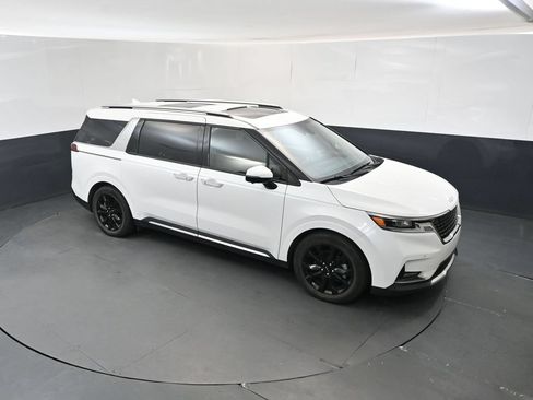 Used 2024 Kia Carnival SX Prestige FWD image 33