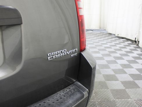 Used 2010 Dodge Grand Caravan SE FWD image 20