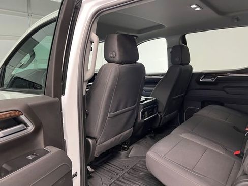 Used 2025 GMC Sierra 1500 Elevation image 41