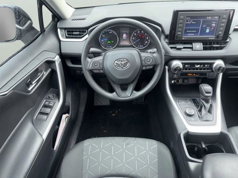 Used 2022 Toyota RAV4 XLE image 13