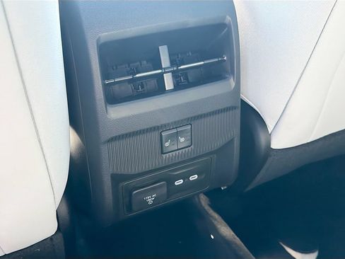 New 2026 Jeep Cherokee Overland w/ Advanced Pro Tech Group AWD/4WD image 34