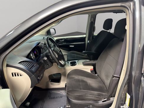 Used 2012 Dodge Grand Caravan Crew w/ Crew Value Pkg image 9