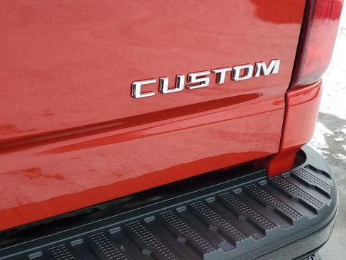 Used 2020 Chevrolet Silverado 2500 Custom w/ Custom Value Package image 32