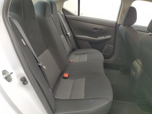 Used 2025 Nissan Sentra SV FWD image 19