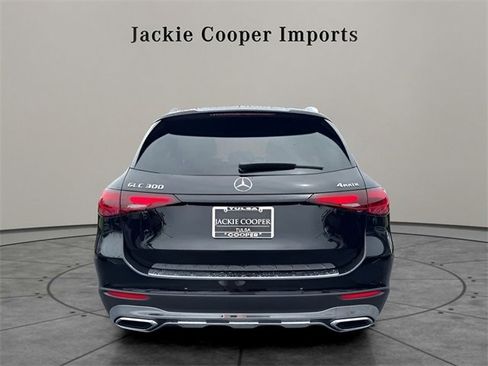 New 2025 Mercedes-Benz GLC 300 4MATIC image 4