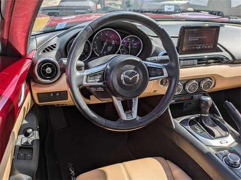 Used 2019 MAZDA MX-5 Miata RF Grand Touring image 14