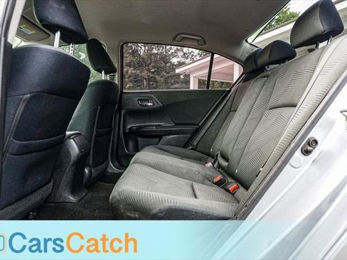 Used 2017 Honda Accord LX image 19