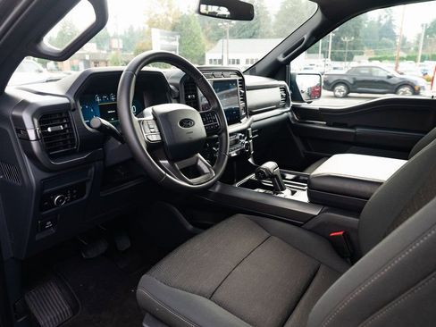 Used 2024 Ford F150 XLT w/ Mobile Office Package image 19