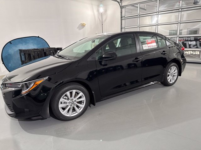New 2026 Toyota Corolla LE w/ LE Premium Package FWD image 3