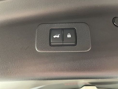 Used 2024 Nissan Armada Platinum w/ Captain's Chairs Package image 56