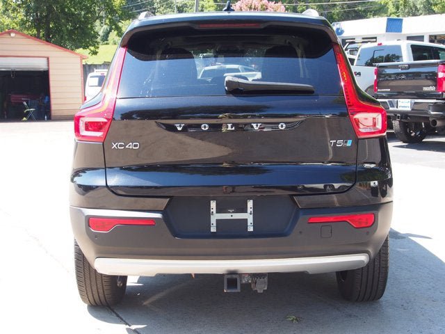 Used 2019 Volvo XC40 T5 Momentum AWD/4WD image 4