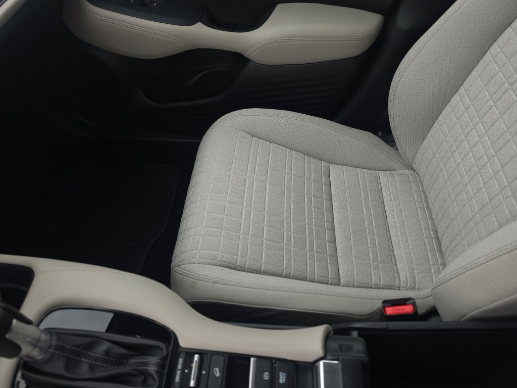 Certified 2024 Honda HR-V LX image 23