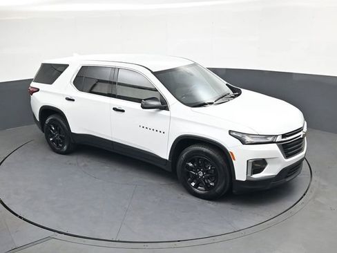 Used 2022 Chevrolet Traverse LS FWD image 22