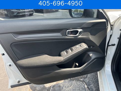 Used 2022 Honda Civic Sport image 11