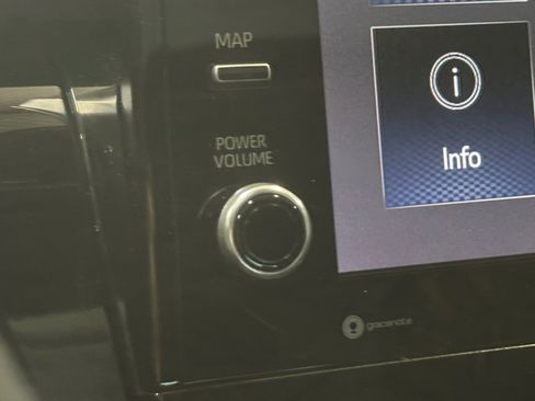 Used 2022 Toyota Camry XSE w/ Cold Weather Package FWD image 17