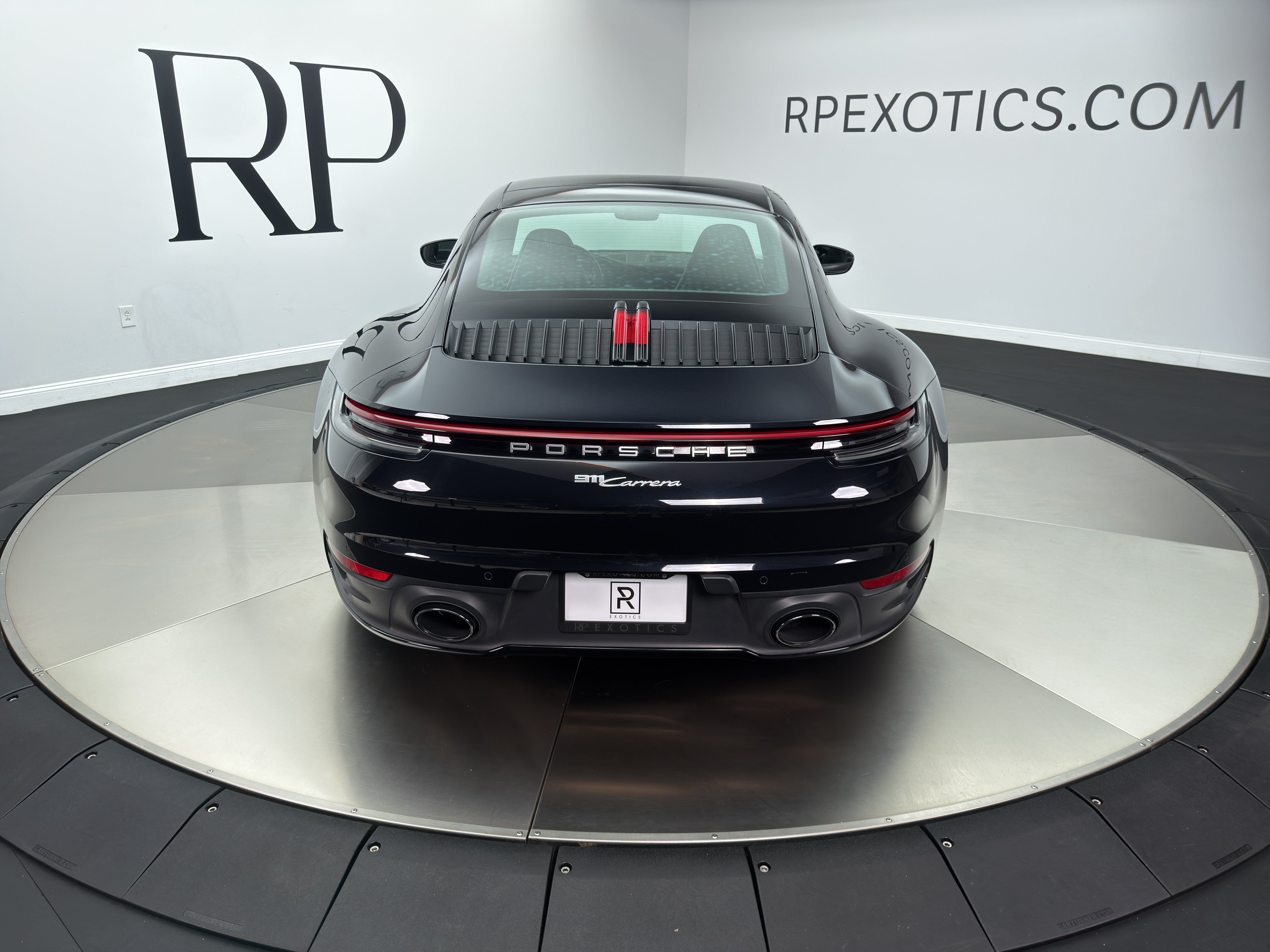 Used 2022 Porsche 911 Carrera image 5