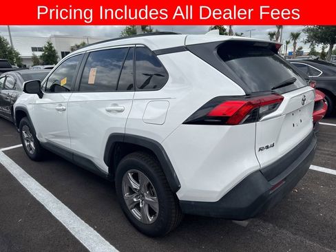 Used 2022 Toyota RAV4 XLE AWD/4WD image 6