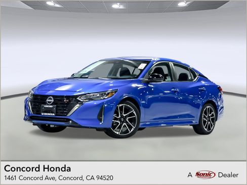 Used 2024 Nissan Sentra SR FWD image 1