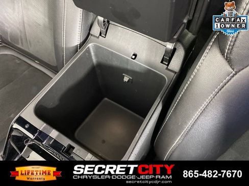 Used 2023 Jeep Grand Cherokee L Laredo AWD/4WD image 25