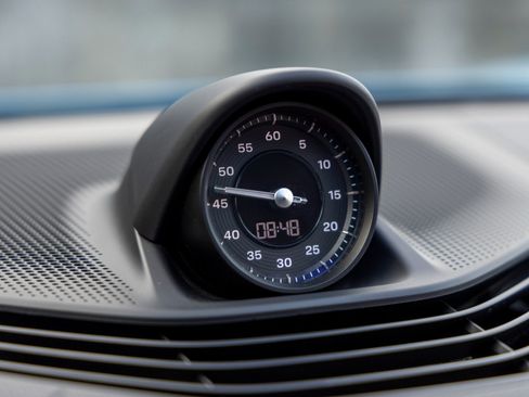 Certified 2024 Porsche Taycan 4 Cross Turismo image 30