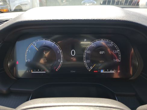 New 2025 Jeep Grand Cherokee Laredo X w/ Luxury Tech Group I image 25