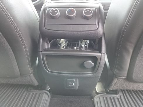 Used 2017 Buick Enclave Leather FWD image 13