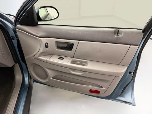 Used 2007 Ford Taurus SE image 31