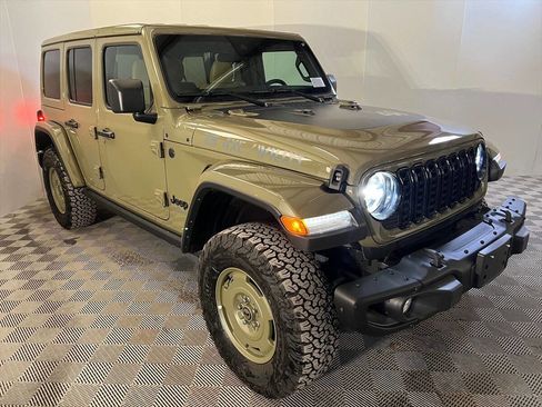 Used 2025 Jeep Wrangler Unlimited Sport S 4xe image 4
