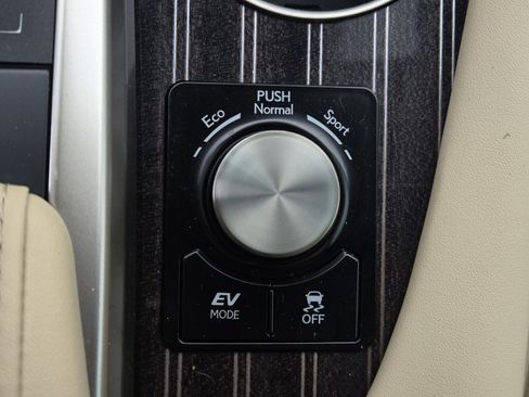 Used 2020 Lexus RX 450h AWD w/ Luxury Package image 23