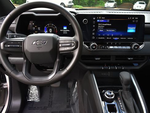 New 2026 Chevrolet Colorado Trail Boss AWD/4WD image 12