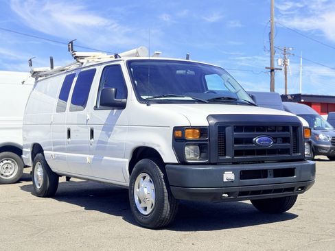 Used 2010 Ford E-250 and Econoline 250 RWD image 1
