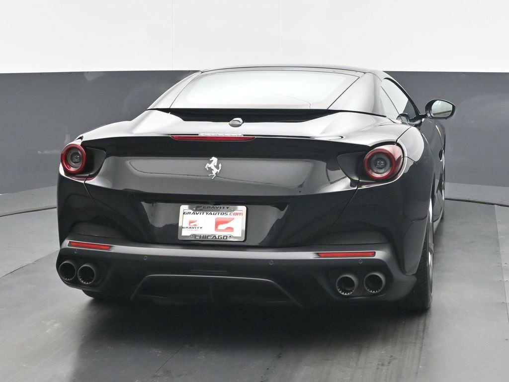 Used 2020 Ferrari Portofino RWD image 4