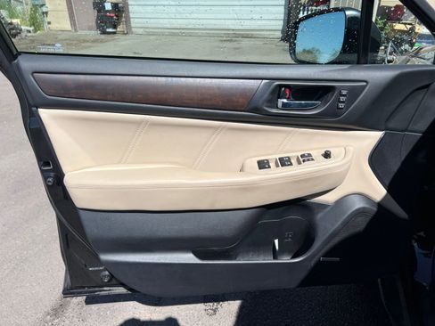Used 2019 Subaru Outback 3.6R Limited w/ Popular Package #2 AWD/4WD image 19