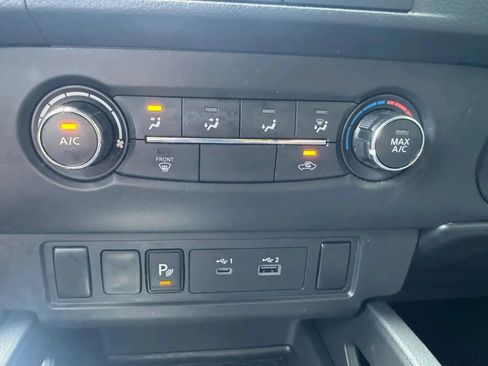 Used 2022 Nissan Frontier S w/ Technology Package AWD/4WD image 14