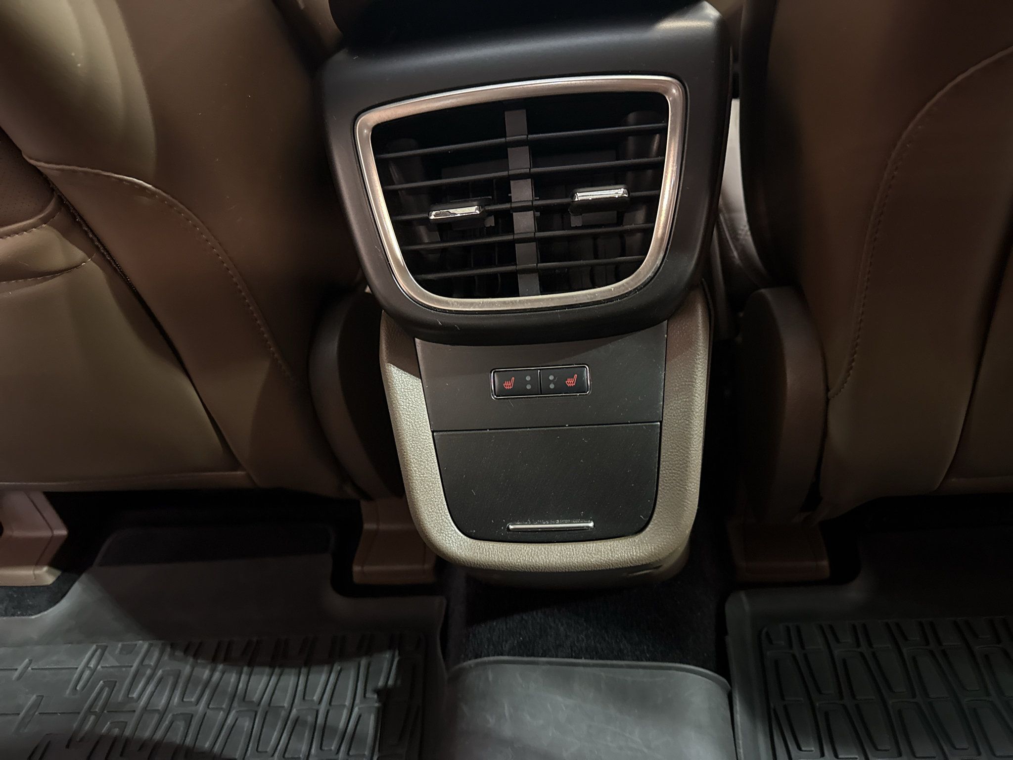 Used 2017 Lincoln MKX Reserve w/ Lincoln MKX Climate Package AWD/4WD image 29