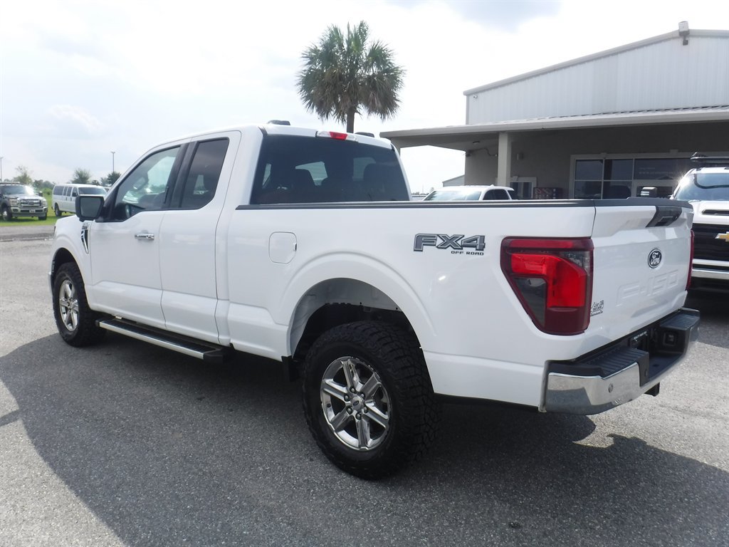 Used 2024 Ford F150 XLT w/ FX4 Off-Road Package AWD/4WD image 9