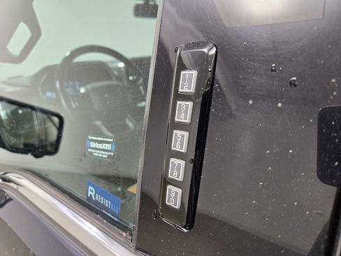 Used 2021 Ford F150 Platinum w/ Equipment Group 701A High image 35