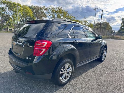 Used 2017 Chevrolet Equinox LT image 7