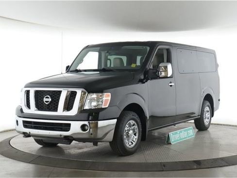 Used 2020 Nissan NV 3500 SL RWD image 10
