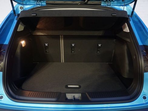 New 2026 Chevrolet Trax ACTIV w/ Sunroof Package image 26