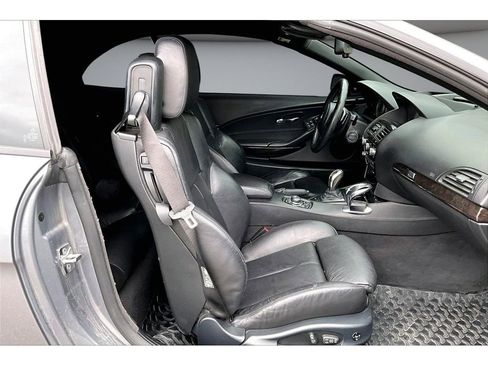 Used 2009 BMW 650i Convertible RWD image 8
