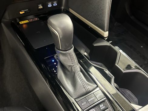 Used 2025 Toyota Camry XSE image 17