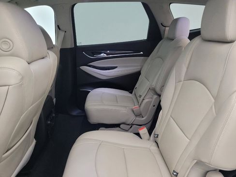 Used 2019 Buick Enclave Premium image 18