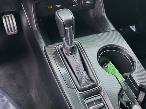 Used 2023 Honda Civic Sport image 15