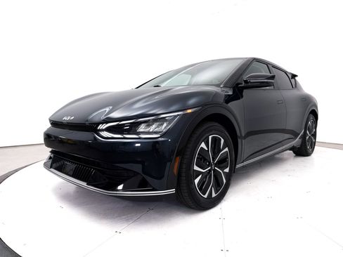 Used 2023 Kia EV6 Wind RWD image 15
