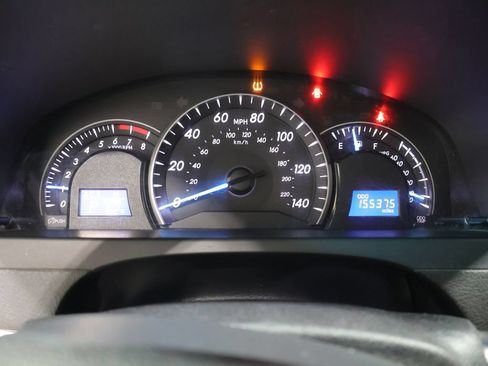 Used 2014 Toyota Camry LE FWD image 35