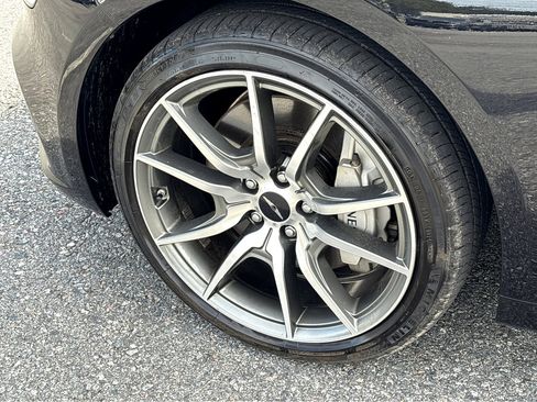 Used 2025 Genesis G70 2.5T image 23